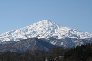 Mt.chokai.jpg